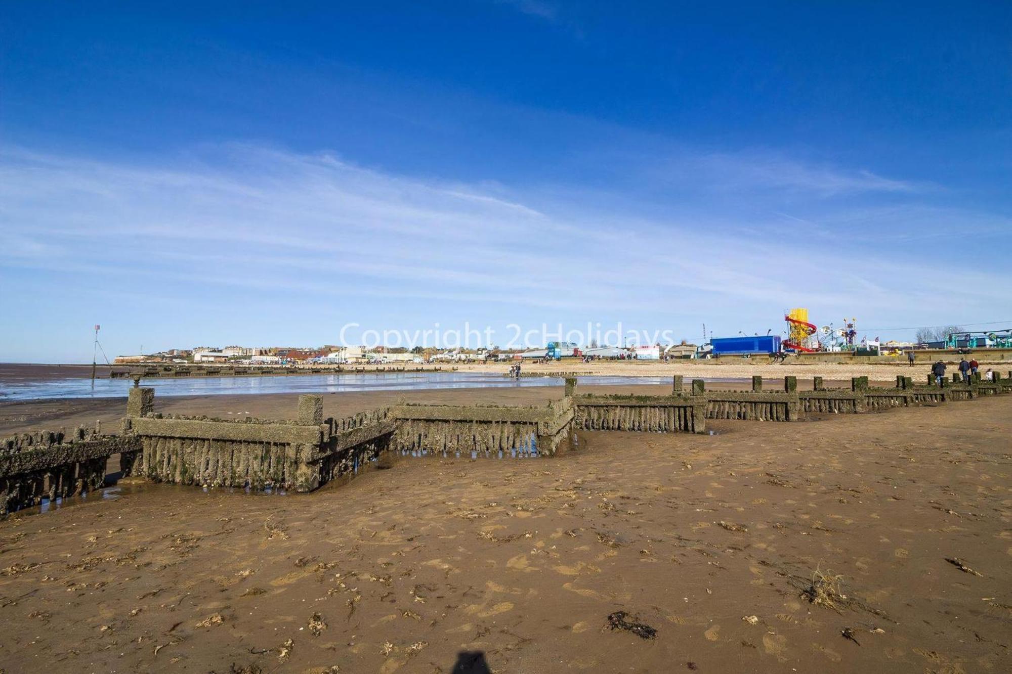 6 Berth Dog Friendly Caravan In Hunstanton, Minutes From The Beach Ref 13013L Exterior photo